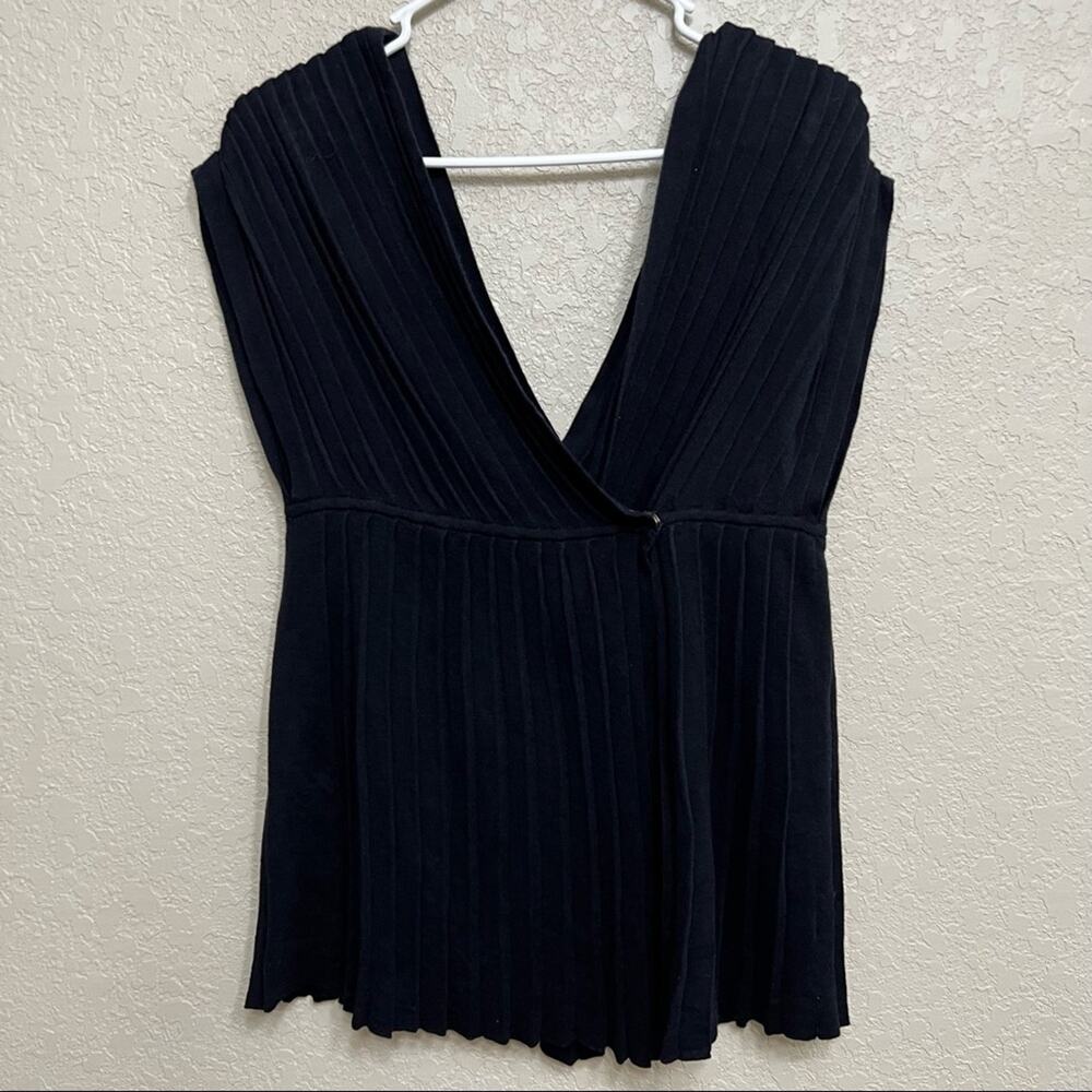 Anthropologie Yellow Bird Sleeveless Accordion Knit Sweater Top Size XSmall